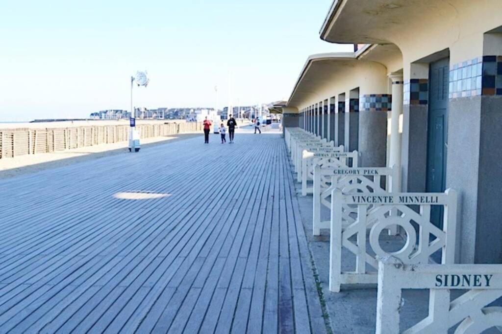 Deauville...Attitude Exterior photo