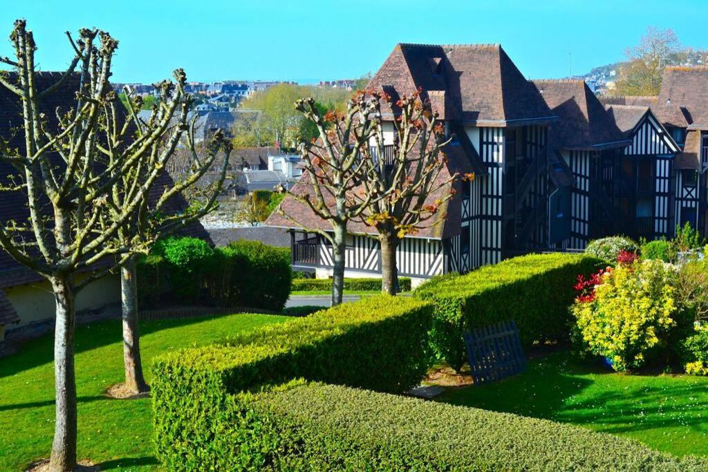 Deauville...Attitude Exterior photo